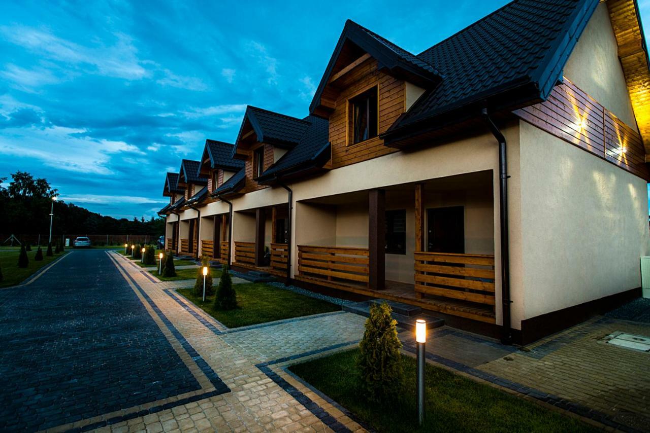 Atlanta Domki I Apartamenty Устроне-Морске Экстерьер фото
